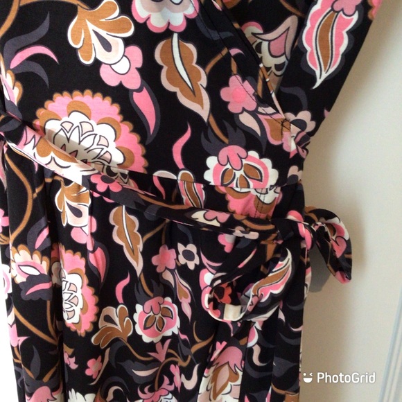 Black Opulent Floral Lavinia Wrap Dress - NWT - Picture 5 of 9